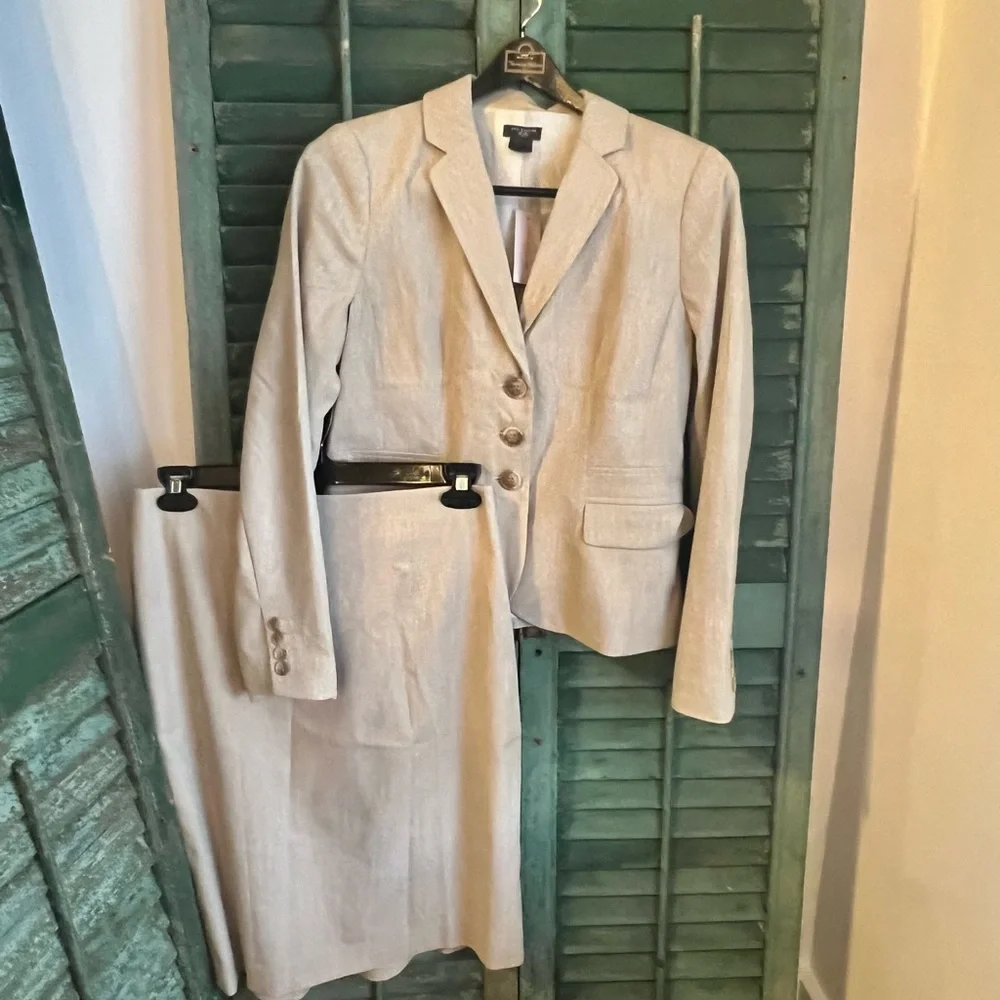 Ann Taylor suit NWT outlet skirt jacket petite 8 tan lined